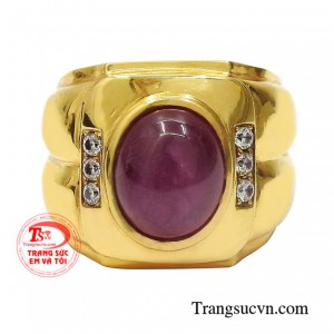 Ruby là loại đá vô cùng quý hiếm có giá trị cao, tạo nên khí chất cao ngút trời luôn thu hút ánh nhìn và được xem là biểu tượng tài lộc và phú quý.