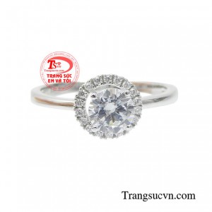  Nhẫn nữ ánh trăng phù hợp với những cô gái yêu thích sự nhẹ nhàng, nữ tính.