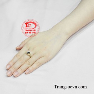 Nhẫn nữ sapphire tinh tế