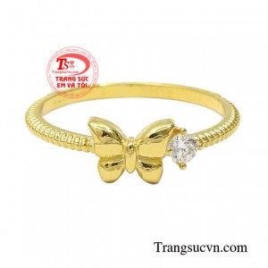 Trong phong thủy loài bướm tượng trưng cho một tình yêu lãng mạn, tâm hồn tràn đầy năng lượng, sức sống.