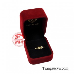 Nhẫn nữ vàng hồ điệp ấn tượng.