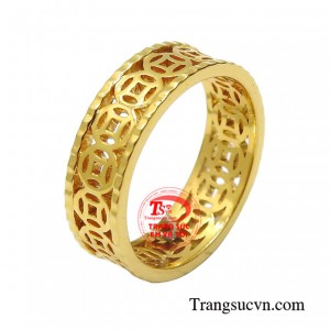 Nhẫn vàng kim tiền tài lộc với thiết kế độc đáo và nổi bật giúp người đeo thêm phần sành điệu.