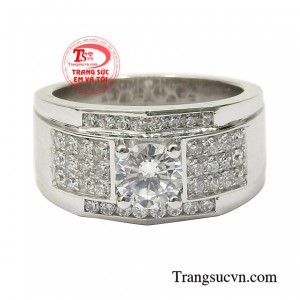 Chiếc nhẫn này sẽ giúp các chàng trai cảm thấy tự tin mỗi khi sải bước trước đông đám hay đặc biệt là trong những buổi hẹn hò tạo thiện cảm với người đối diện.