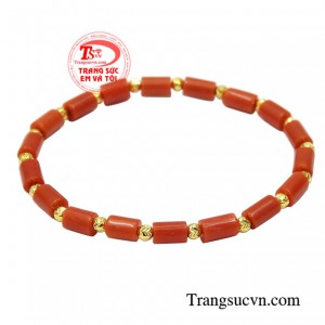 Chuỗi san hô vàng tây là món quà tặng ý nghĩa dành cho người thân và bạn bè.