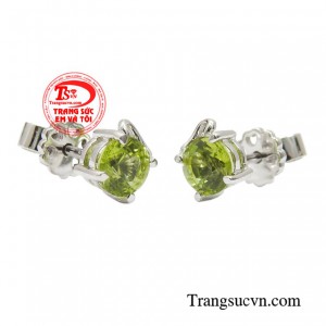 Peridot chứa đựng nhiều ý nghĩa về sức khỏe và phong thủy.