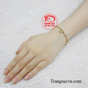 Lắc tay vàng ấn tượng
