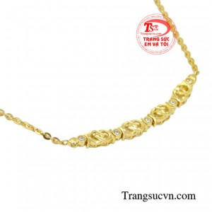 Lắc tay vàng tây nhận giao hàng trên toàn quốc.