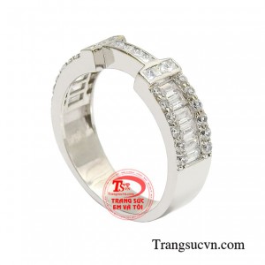 Không chỉ là món trang sức bình thường mà sản phẩm còn giúp người đeo để lại ấn tượng với người đối diện.