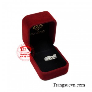 Nhẫn chữ H thời thượng bảo hành 6 tháng.