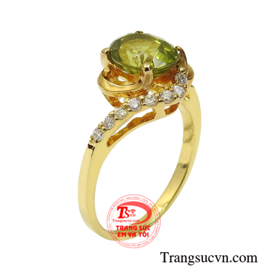 Nhẫn vàng nữ peridot sang trọng