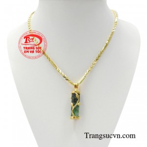 Bộ dây trụ ngọc bình an kết hợp giữa mặt dây trụ ngọc cẩm thạch và dây chuyền vàng tây sang trọng
