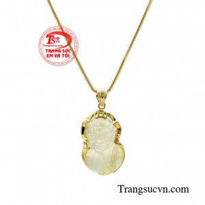 Các sản phẩm được chạm khắc từ đá thạch anh vàng mang đến ý nghĩa may mắn và bình an