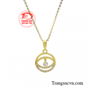 Bộ mặt dây nữ tinh tế giao hàng nhanh trên toàn quốc.