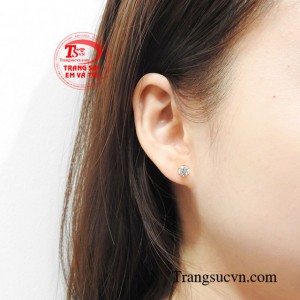 Bông tai nụ xinh xắn