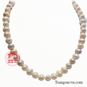 Chuỗi ngọc trai thiên nhiên đẹp, vòng cổ ngọc trai tự nhiên, chất lượng đảm bảo, uy tín, mang đến cho người đeo vẻ đẹp dịu dàng, thời trang, là sản phẩm được nhiều người ưa chuộng và tin dùng