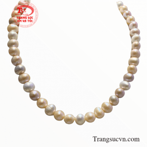 Chuỗi ngọc trai thiên nhiên đẹp, vòng cổ ngọc trai tự nhiên, chất lượng đảm bảo, uy tín, mang đến cho người đeo vẻ đẹp dịu dàng, thời trang, là sản phẩm được nhiều người ưa chuộng và tin dùng