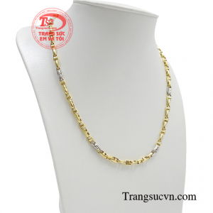 Dây chuyền vàng tây là trang sức không thể thiếu giúp phái mạnh thêm phần cá tính, thời trang và nổi bật.