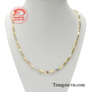 Dây chuyền nam vàng tài tử được chế tác tinh tế từ vàng 18k sáng bóng.