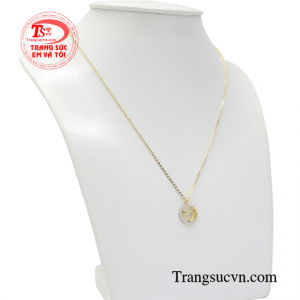 Sản phẩm này sẽ là sự lựa chọn tuyệt vời dành cho những cô nàng nữ tính yêu thích nét dịu dàng.