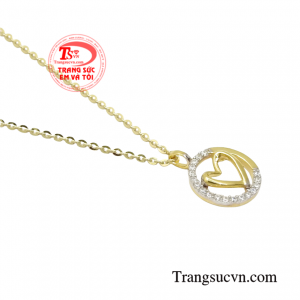 Dây liền mặt trái tim nữ tính tinh tế.