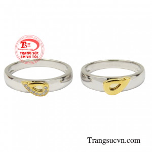 Sản phẩm có thể được chế tác từ chất liệu vàng khác nhau.