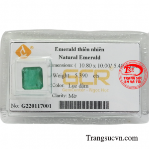 Emerald ép vỉ thịnh vượng với màu xanh của mùa xuân, mang lại cho chủ nhân sự may mắn, thịn vượng, xua tan nguồn năng lượng xấu. 
