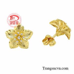 Sản phẩm là bí mật nho nhỏ giúp gương mặt của các chị em trở nên rạng rỡ và tươi tắn hơn.