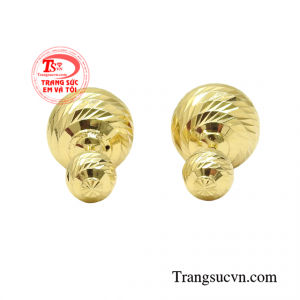 Hoa tai vàng tây nữ thời thượng là sự lựa chọn tuyệt vời cho các cô nàng yêu sự sang trọng nhưng cũng không kém phần cá tính.