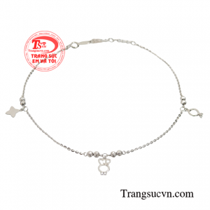 Lắc chân vàng tình yêu sẽ giúp bạn có một đôi chân đầy thu hút cùng bước đi uyển chuyển đầy tự tin. 