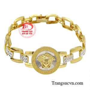 Lắc vàng tây thời thượng hiện đang là sản phẩm xu hướng được giới trẻ đặc biệt yêu thích.