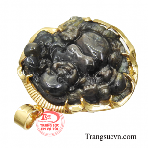 Phật di lặc cũng là biểu tượng của phú quý, tài lộc sẽ giúp bạn thu hút tiền bạc. 