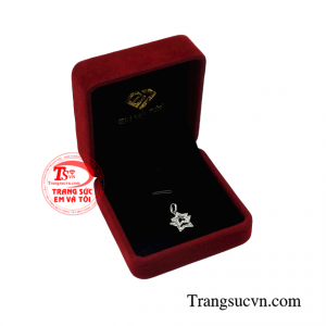 Mặt dây ngôi sao may mắn