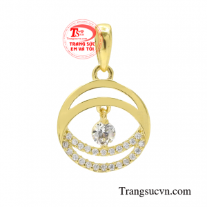 Mặt dây nữ giới trang nhã là món trang sức giúp phái đẹp thêm phần tự tin, quyến rũ hơn.
