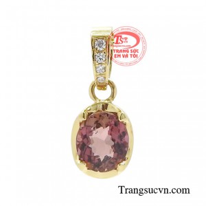 Mặt dây tourmaline thịnh vượng được chế tác tinh xảo cùng đá tourmaline chất lượng cao cấp.