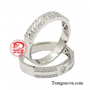 Nhẫn cưới kim cương là minh chứng của tình yêu, cam kết thủy chung của hai người