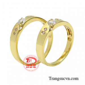 Cặp nhẫn cưới này là tín vật không thể thiếu trong ngày trọng đại của các cặp đôi.
