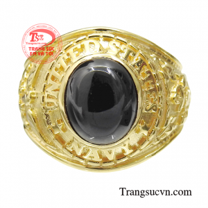 Với thiết kế tỉ mỉ, tinh xảo từng chi tiết càng làm cho người đeo thêm tự tin hơn. 