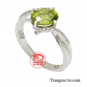 Với dân sành đá quý chính hiệu thì không thể bỏ qua trang sức peridot.