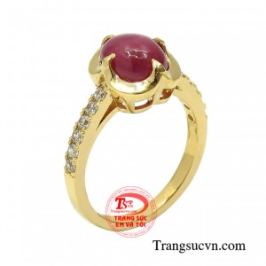 Nhẫn nữ ruby sao tài lộc được chế tác công phu từ viên ruby sao cao cấp cùng vàng 14k chất lượng.
