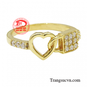 Còn gì ý nghĩa hơn khi chính bạn trao chiếc nhẫn này cho nửa kia của mình.