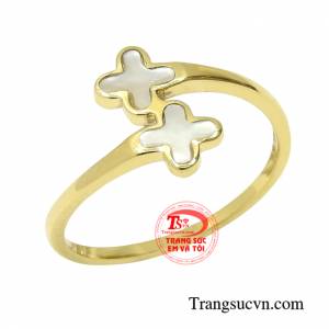 Do đó đây sẽ là món trang sưc được giới trẻ đặc biệt yêu thích.