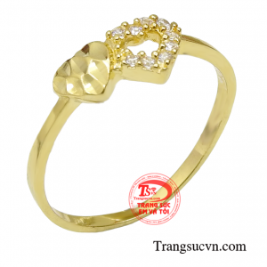 Nhẫn nữ vàng tình yêu song hành lấy ý tưởng từ hình ảnh trái tim thủy chung đong dầy. 
