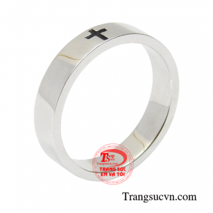 Nhẫn thánh giá an lành được chế tác theo công nghệ hiện đại tạo nên một sản phẩm hoàn mỹ mang đến vẻ hợp thời trang cho người đeo.