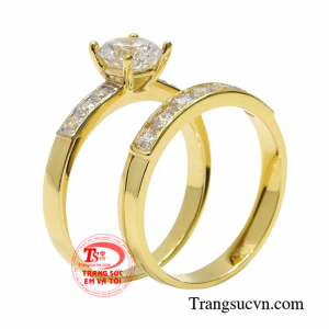 Nhẫn vàng quý cô trang nhã được thiết kế theo công nghệ Hàn Quốc hiện đại thêm phần nổi bật và sành điệu.