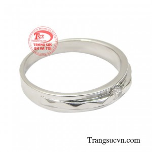 Đặc biệt chiếc nhẫn này rất thích hợp làm quà tặng bạn bè và người thân yêu của bạn.