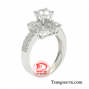 Nhẫn vàng trắng nữ kiêu sa biểu tượng sắc đẹp của một người phụ nữ thành đạt, sắc xảo.