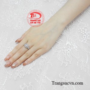 Nhẫn vàng trắng nữ kiêu sa