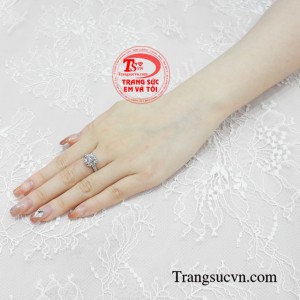 Nhẫn vàng trắng nữ trang nhã