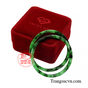 Đây cũng có lẽ là sản phẩm yêu thích của phái đẹp và cũng là món quà quý phái dành tặng người thân, bạn bè. 