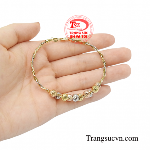 Vòng nữ vàng ấn tượng uy tín.